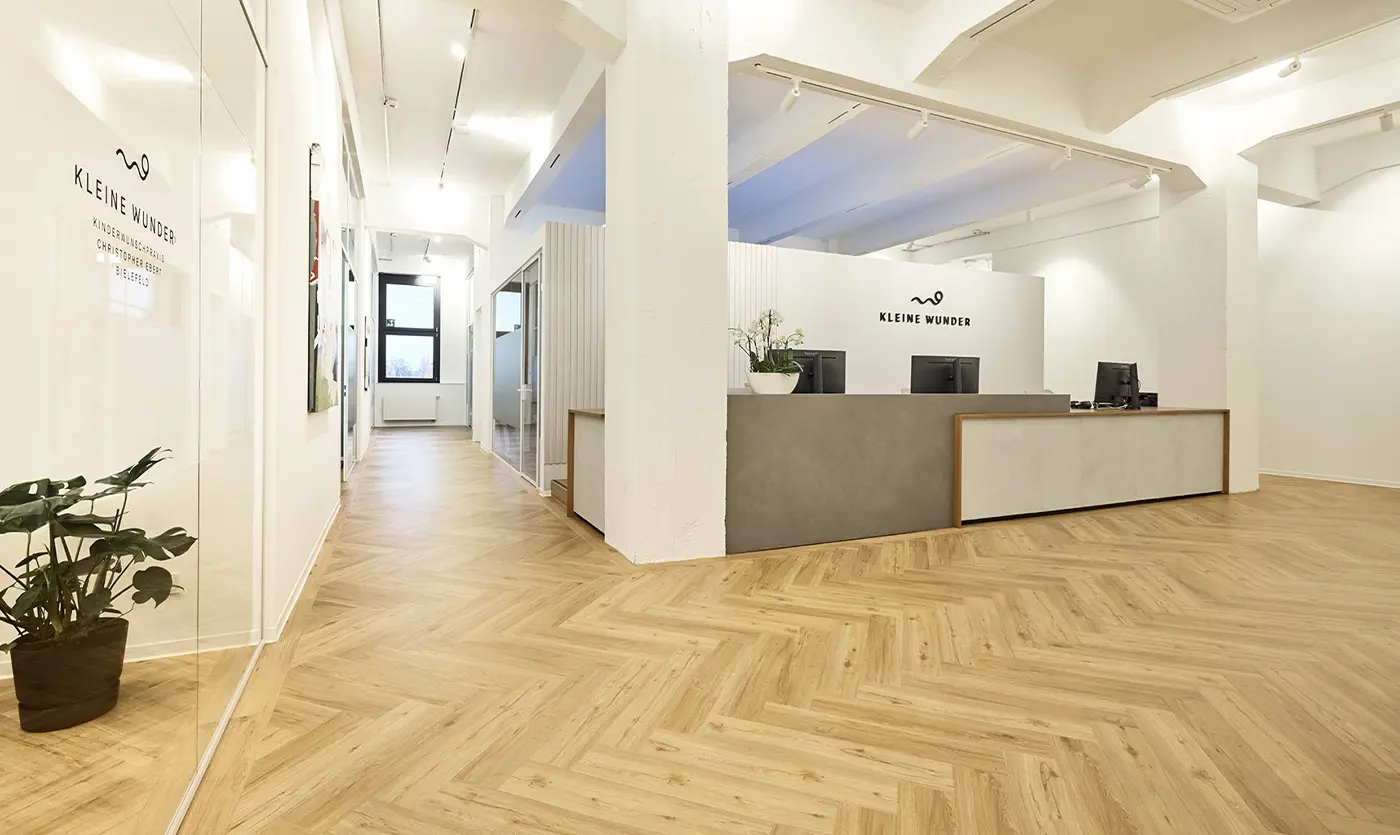Kinderwunschpraxis im Industrie-Loft