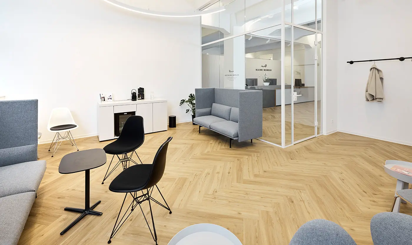 Kinderwunschpraxis im Industrie-Loft